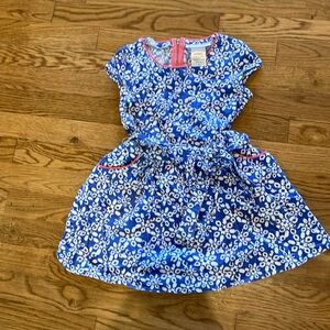 Girls size 6 American girl short sleeve dress